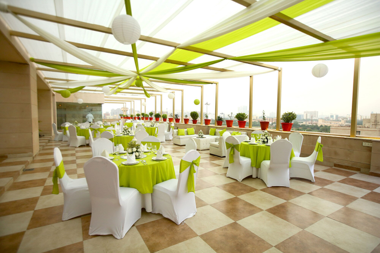 Food & Drinks 5, Park Ascent, Gautam Buddha Nagar