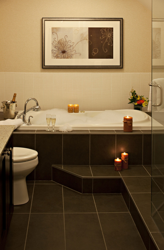 Bathroom 4, Delta Hotels by Marriott Grand Okanagan Resort, Central Okanagan