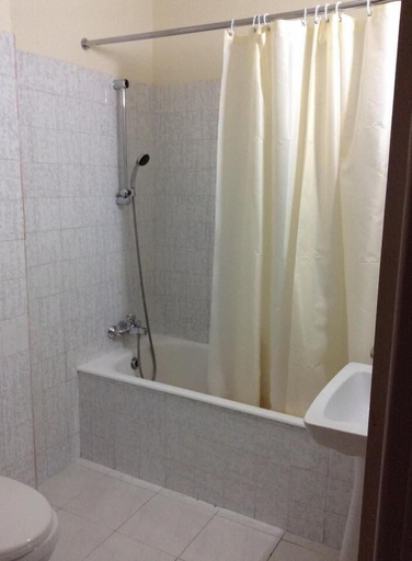 Bathroom 4, Christabelle Hotel Apartments