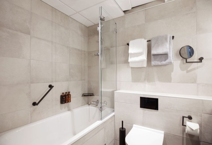 Bathroom 5, Clarion Hotel The Hub, Oslo
