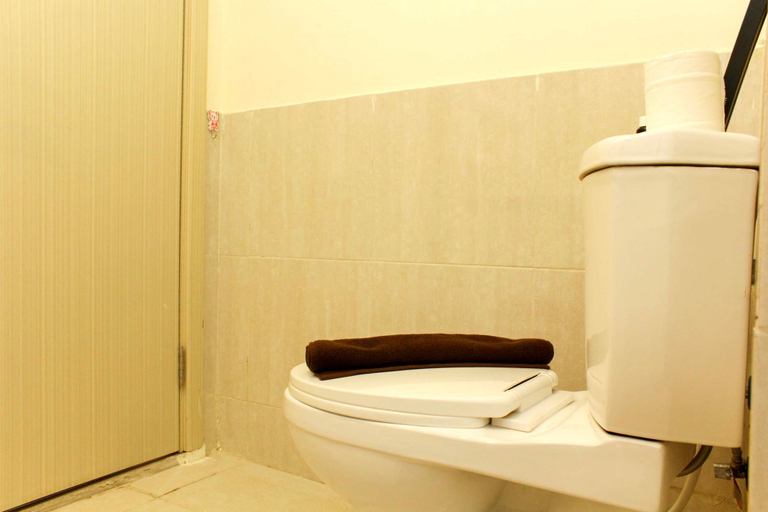 Bathroom 3, Cozy Living and Tidy 1BR Meikarta Apartment, Cikarang
