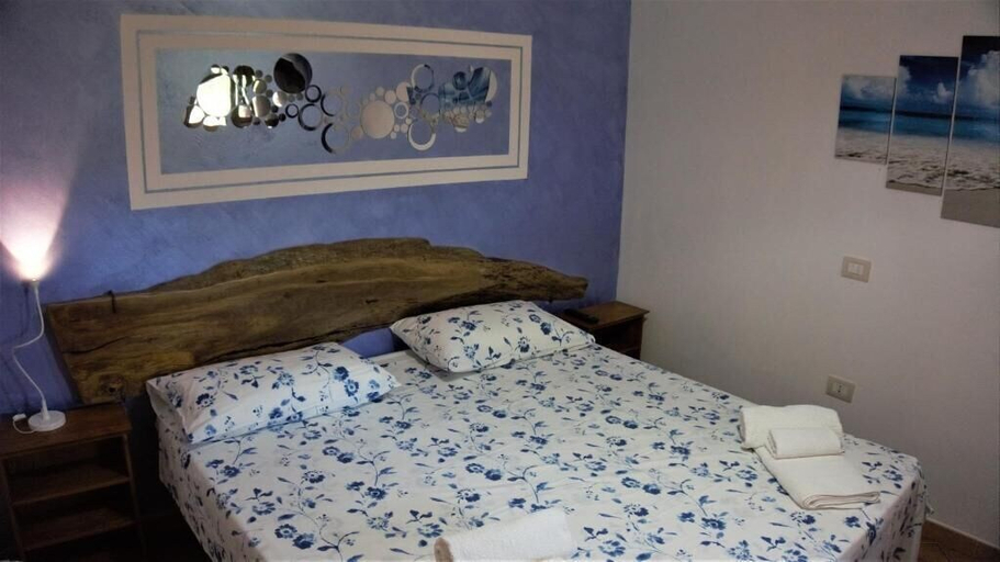 Bedroom 2, B&B Donna Maja, Salerno
