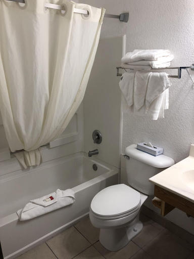 Bathroom 4, Super 8 by Wyndham The Dalles OR, Wasco