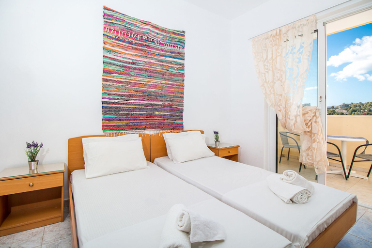 Bedroom 5, Kiras Studios, South Aegean