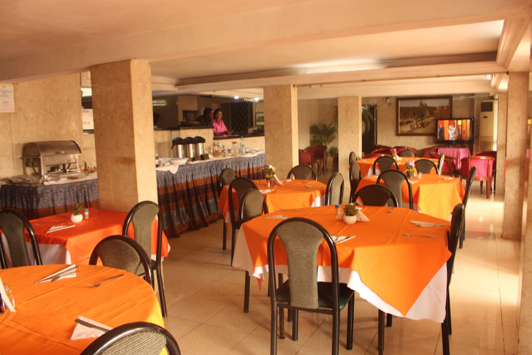 Food & Drinks 5, Somatel Yaoundé, Mfoundi