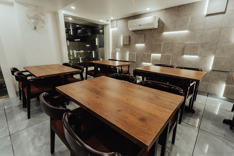 Food & Drinks 5, Hotel Keshav Residency - Medicity Gurugram, near Medanta Hospital, Gurgaon