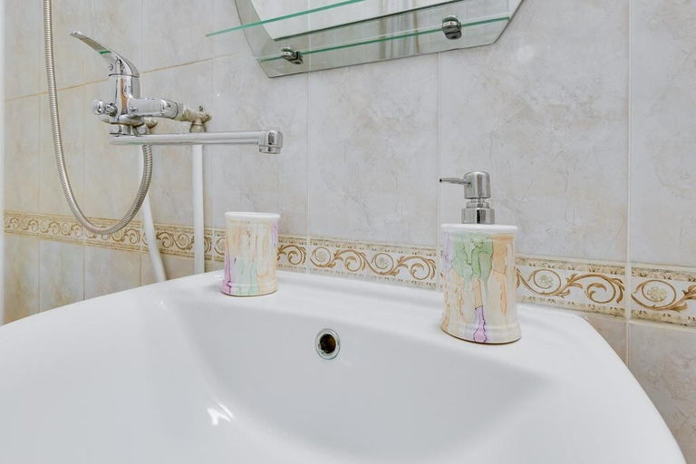 Bathroom 3, Yuriya Gagarina 14 256, Sankt-Peterburg gorsovet