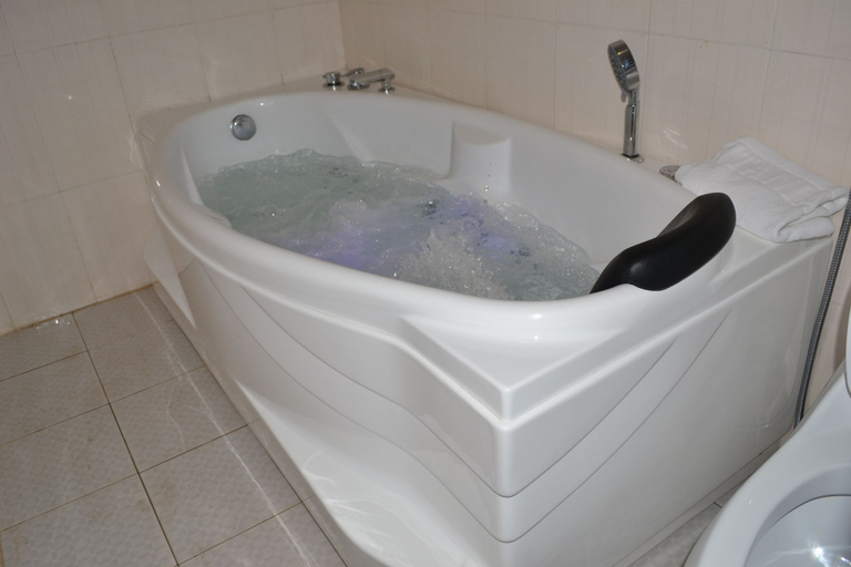 Bathroom 5, BenMas Hotel, Mirab Gojjam
