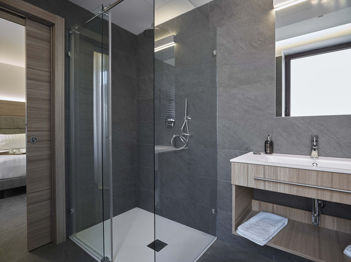 Bathroom 5, Boutique hotel touring, Verona