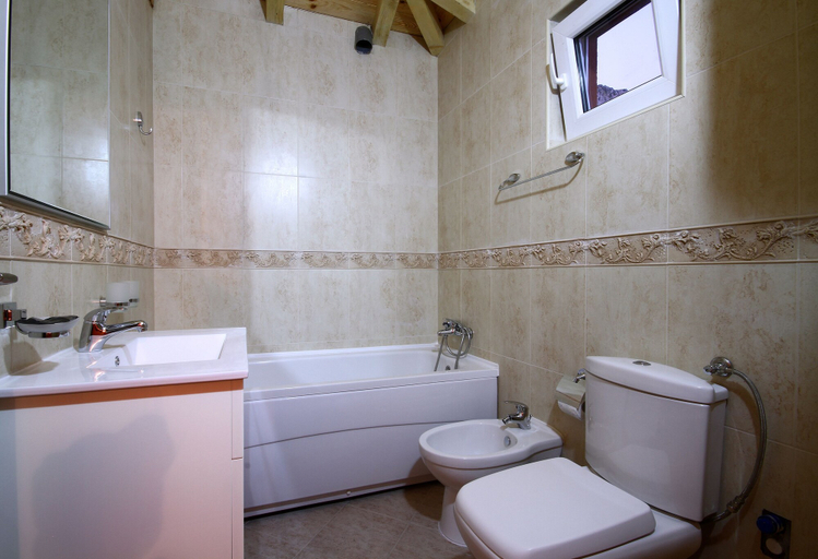 Bathroom 5, Guest House Harmonia