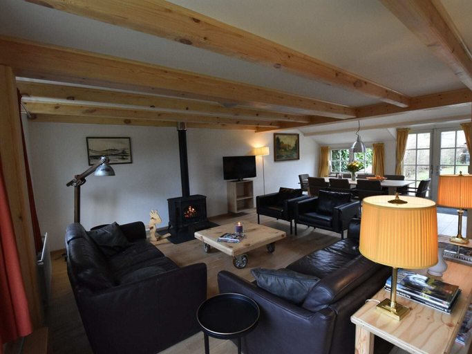 Others 4, Spacious Apartment in Nieuwvliet near Sea, Sluis