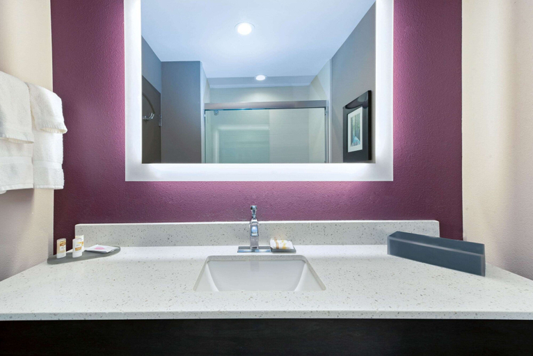 Bathroom 4, La Quinta Inn & Suites by Wyndham West Monroe, Ouachita