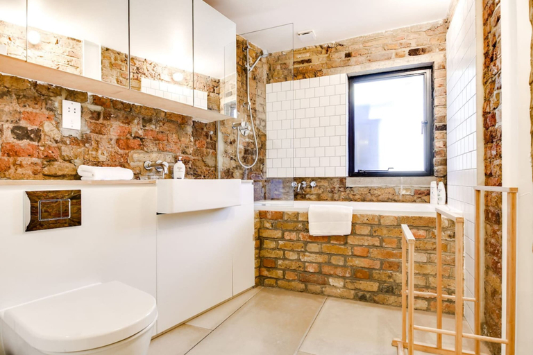 Bathroom 4, Stylish, Bright Apartment w/ Private Garden, London