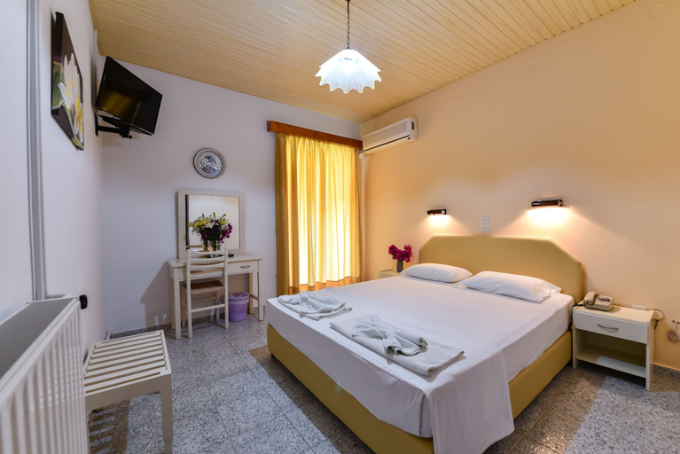Bedroom 4, Ionis Hotel, Ionian Islands