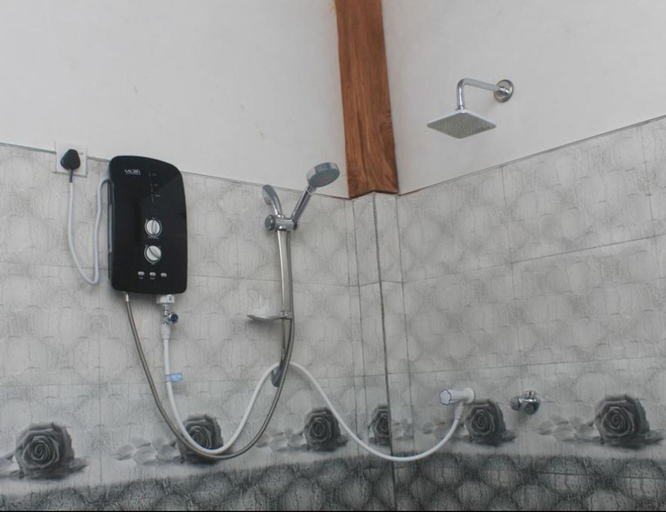 Bathroom, Ruk Sewana Villa, Dambulla
