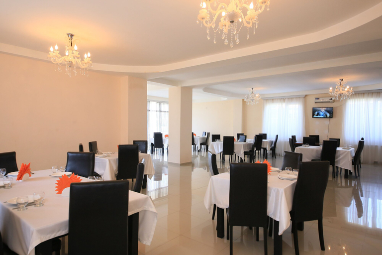 Food & Drinks 4, Hotel Polo, Tbilisi