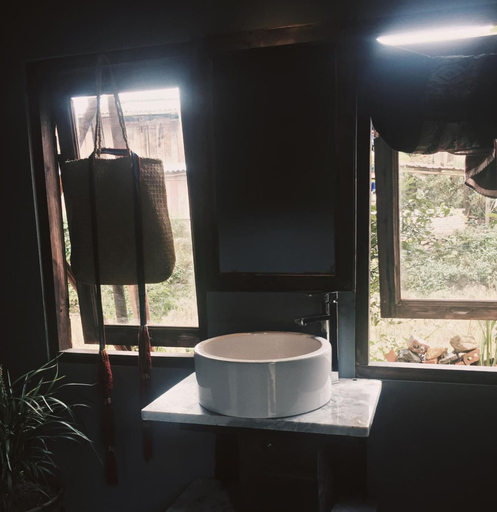 Bathroom 4, Lucky Daisy Buffalo House, Sa Pa