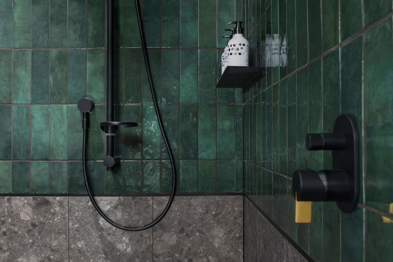 Bathroom 20