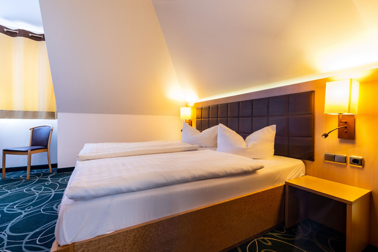 Bedroom 4, Hotel STEIGER Elbschlösschen Rathen, Sächsische Schweiz-Osterzgebirge