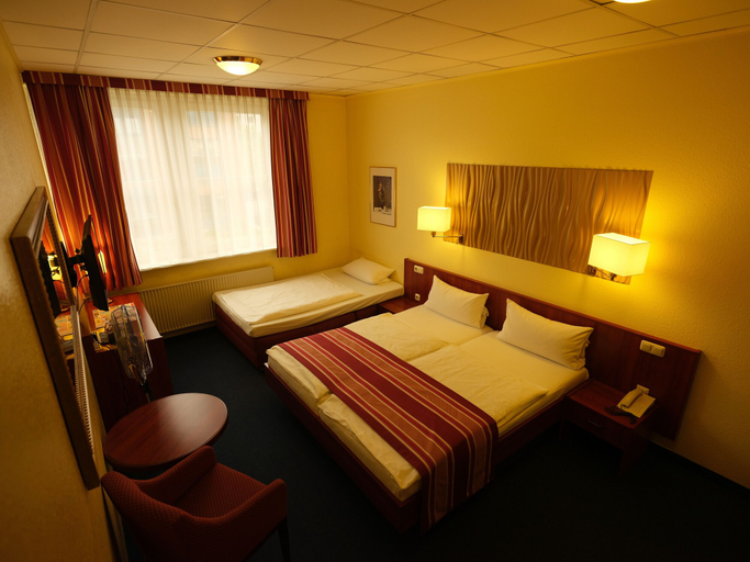 Bedroom 3, Hotel Cabo, Hamburg