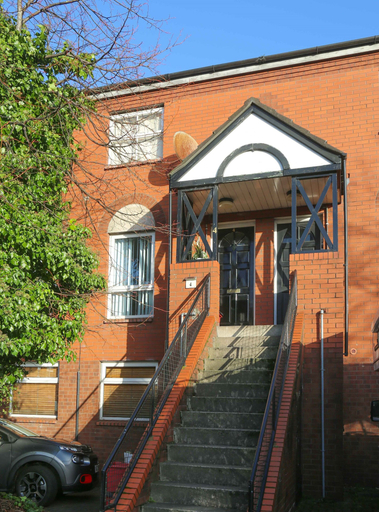 Exterior & Views, Perfect City Center Location, Parking, 4 Beds, Belfast