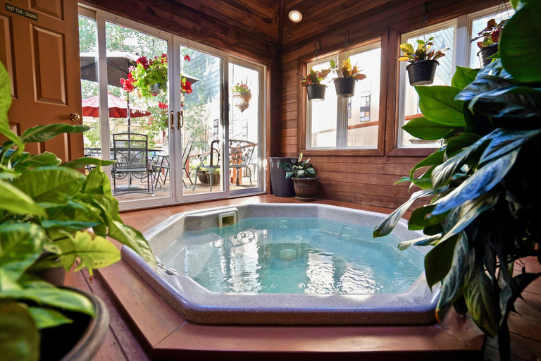 Sport & Beauty 5, Frisco Inn on Galena Street, Summit