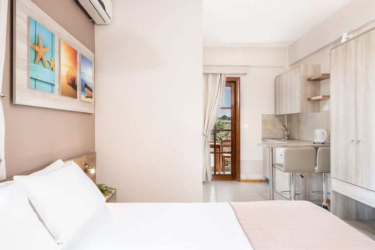 Bedroom 4, Cathrin Suites, Crete