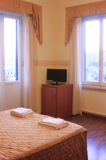Bedroom 4, Hotel Bellevue, Genova