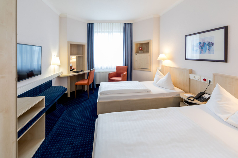 Bedroom 3, Hotel Magdeburg City Center by Leonardo Hotels, Magdeburg