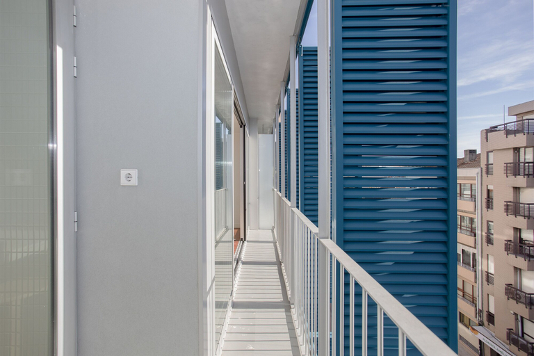 Others 4, Liiiving - Bright Light Apartment, Porto