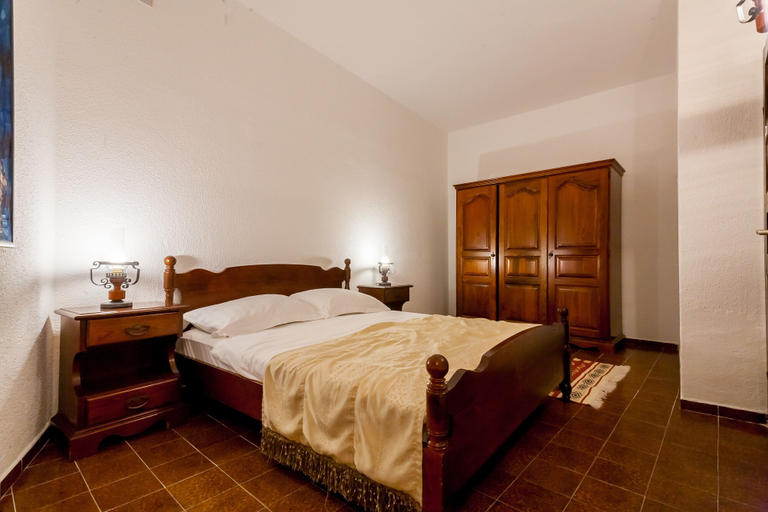 Bedroom 3, Hotel Kulla e Balshajve