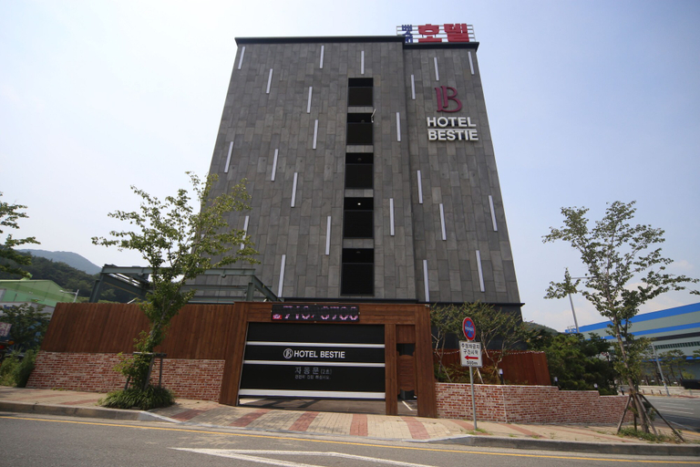 Exterior & Views 2, Bestie Hotel, Gangseo
