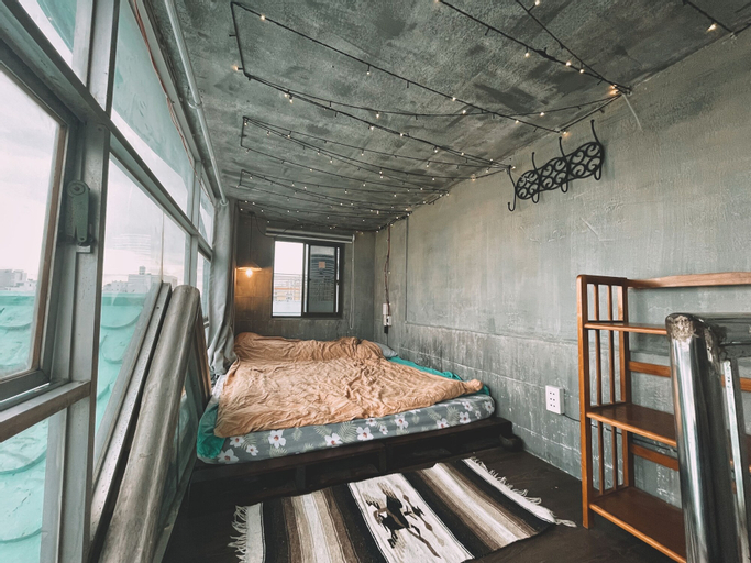 Bedroom 13