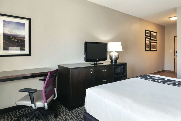Bedroom 3, La Quinta Inn by Wyndham Livermore, Alameda