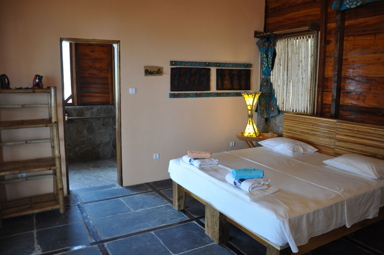 Bedroom 2, Mucumbli Hotel, Lembá