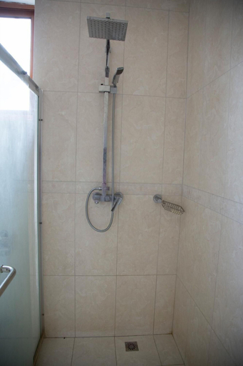 Bathroom 3, Baobab Hotel Apartment By Zakinn, Kinondoni