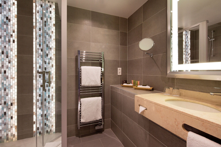 Bathroom 4, Le Relais Saint Honoré, Paris