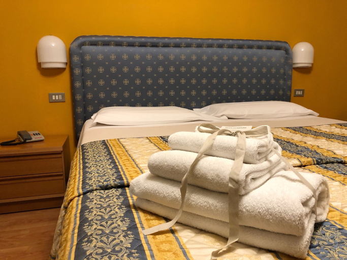 Bedroom 3, Comano Cattoni Holiday, Trento