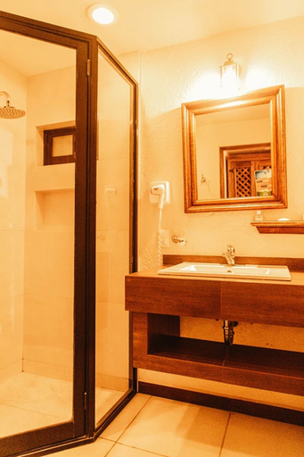 Bathroom 4, Casa Yunenisa, Del Centro