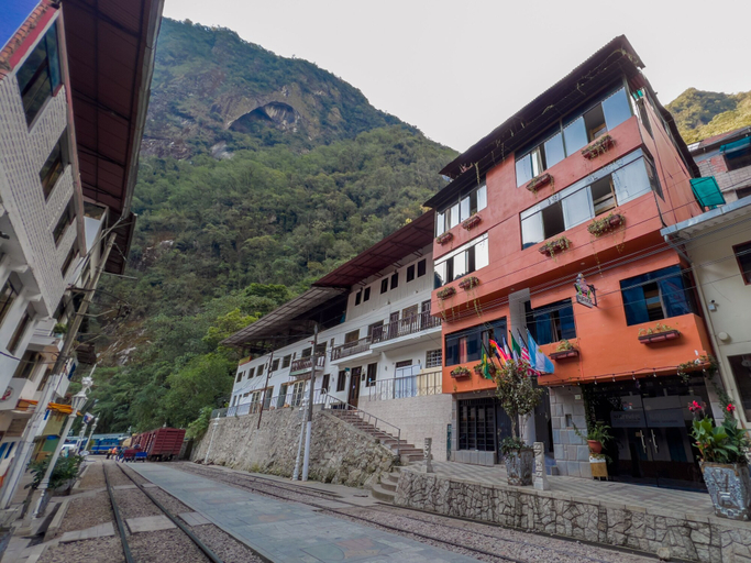 Exterior & Views 2, Nativus Hostel Machu Picchu, Urubamba