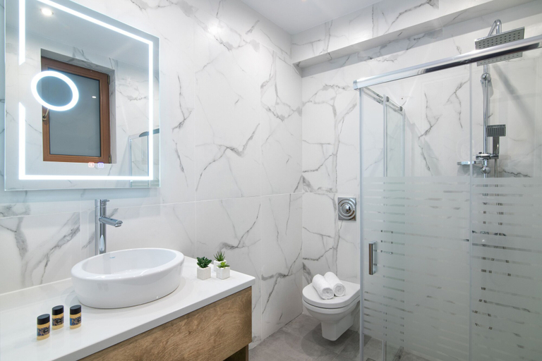 Bathroom 4, Infinite Blue Apartments, Crete
