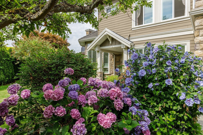 Others 4, Lina House, Greater Vancouver