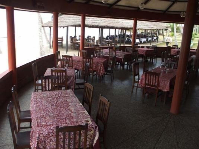 Food & Drinks 5, Coconut Grove Beach Resort, Komenda-Edina-Eguafo-Abirem