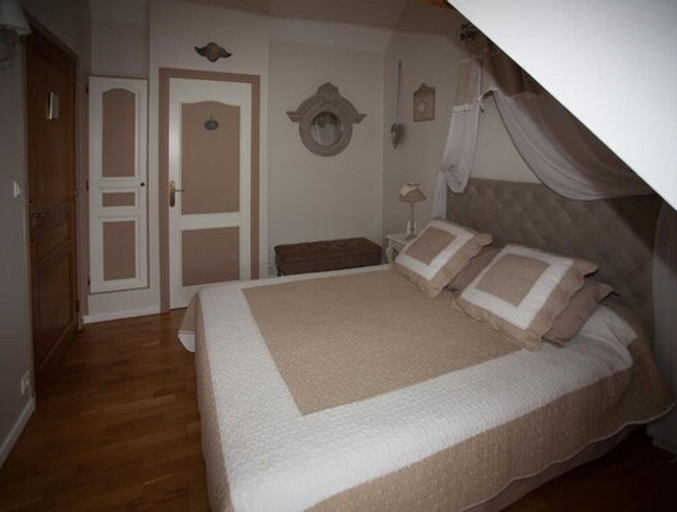 Bedroom 4, Les Jarrières, Indre-et-Loire
