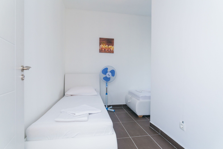 Bedroom 3, Villa TINA, Novalja