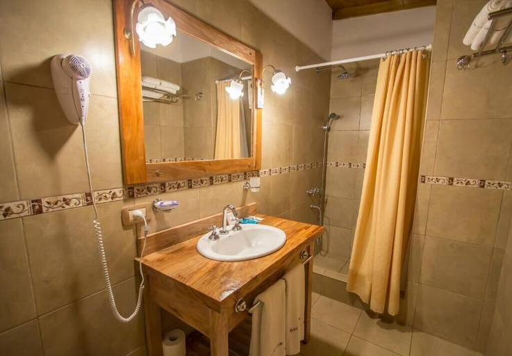 Bathroom 4, Hotel Sirenuse, General Pueyrredón