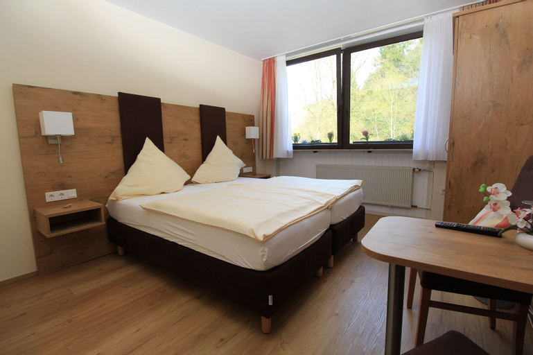 Bedroom 2, Waldhotel Albachmuehle, Trier-Saarburg