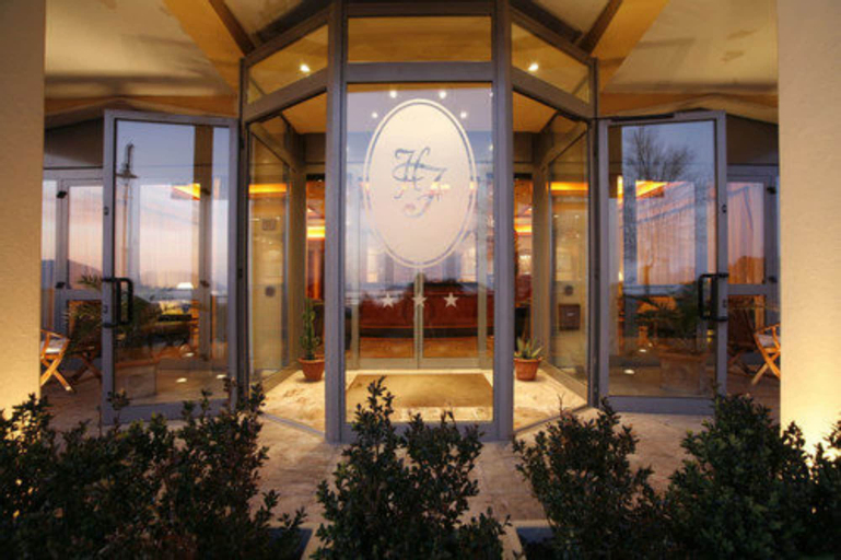 Exterior & Views 2, Hotel Florida Lerici, La Spezia