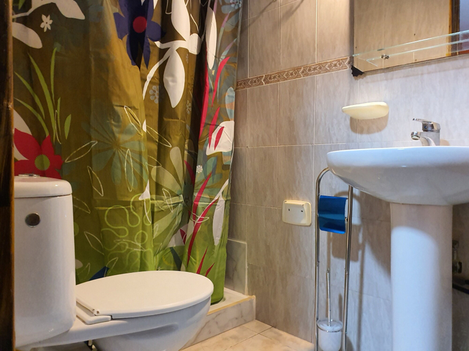 Bathroom 3, Low Cost Room Plaza de Hierro II, Las Palmas