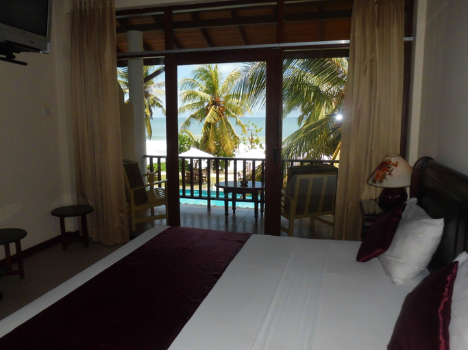 Bedroom 2, Paradise Beach Club, Weligama